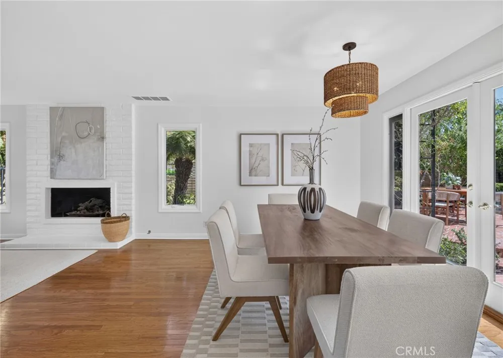 16 Angell Street Irvine, CA 92612