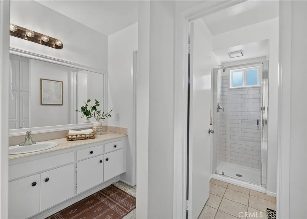 16 Angell Street Irvine, CA 92612