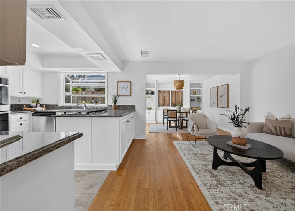 16 Angell Street Irvine, CA 92612