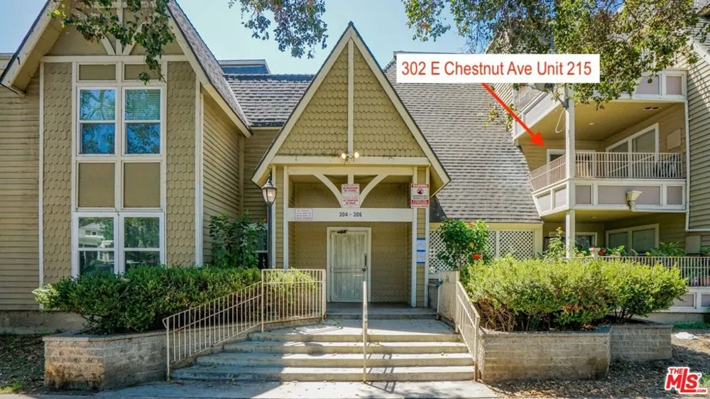 302 E Chestnut Avenue #215 Santa Ana, CA 92701