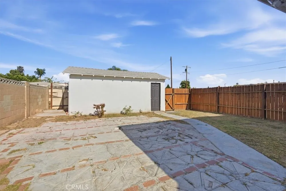 8803 Burton Bellflower, CA 90706