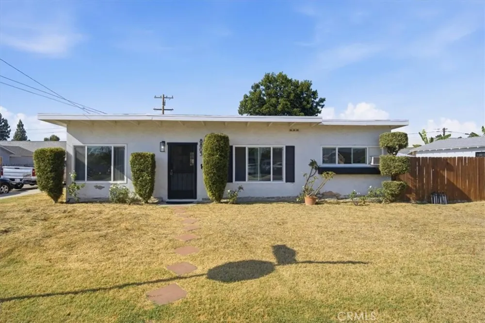 8803 Burton Bellflower, CA 90706