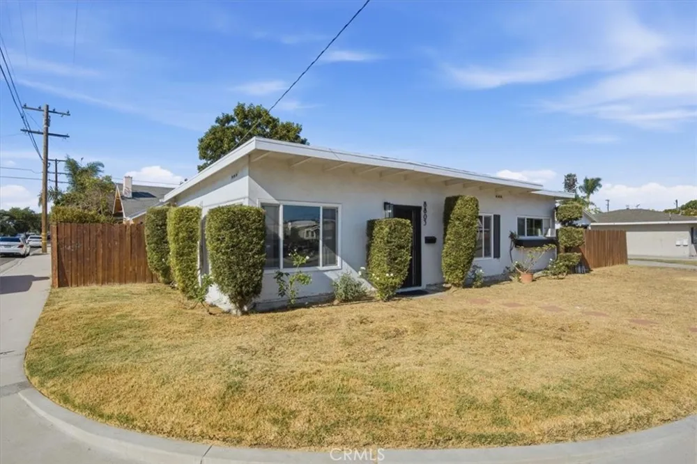 8803 Burton Bellflower, CA 90706