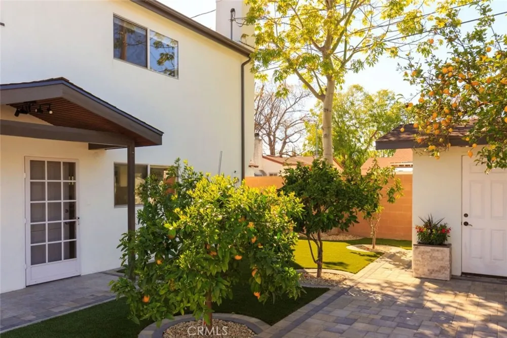 1735 N Lima St Burbank, CA 91505