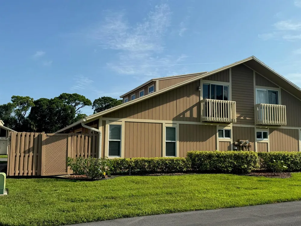 232 Maplecrest Circle Jupiter, FL 33458