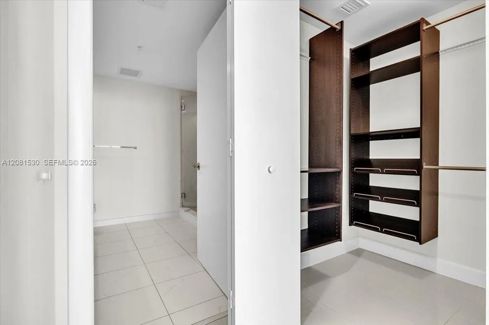 3000 Oasis Grabd Blvd #2802 Fort Myers, FL 33916