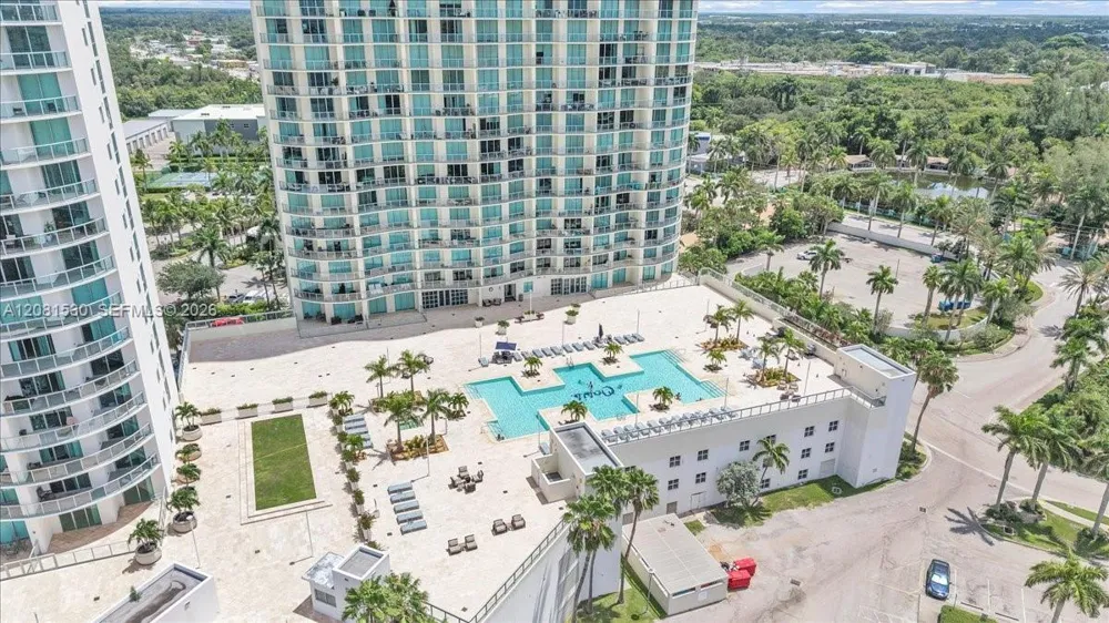 3000 Oasis Grabd Blvd #2802 Fort Myers, FL 33916