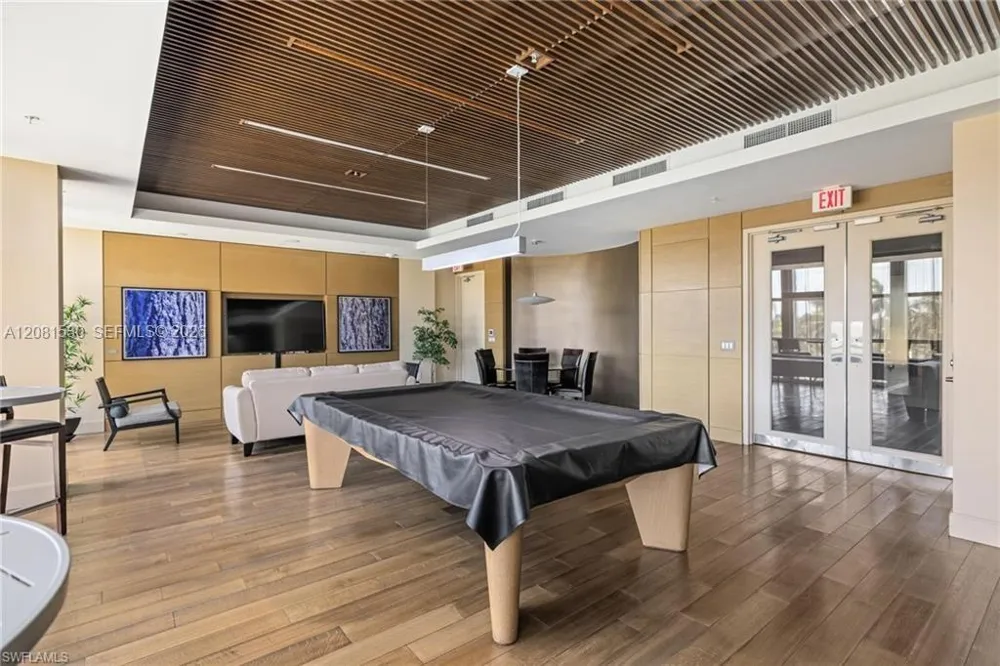 3000 Oasis Grabd Blvd #2802 Fort Myers, FL 33916