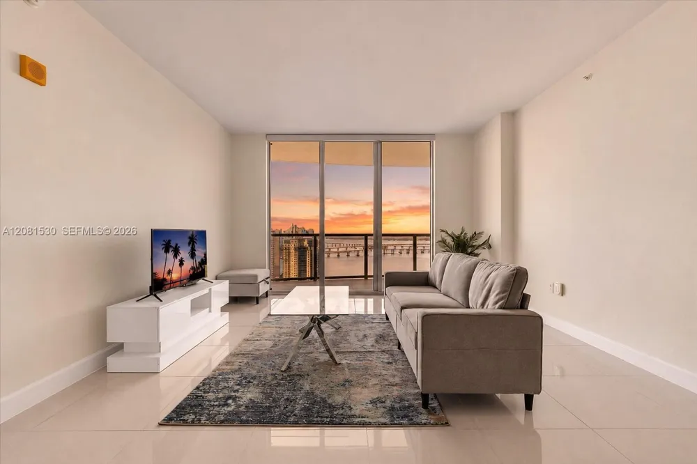3000 Oasis Grabd Blvd #2802 Fort Myers, FL 33916