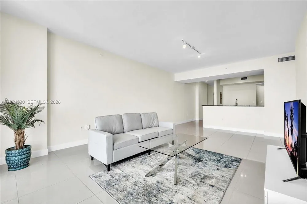 3000 Oasis Grabd Blvd #2802 Fort Myers, FL 33916