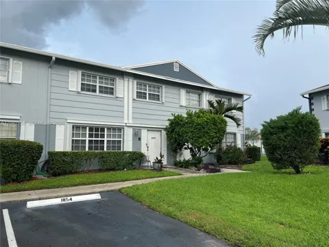 1854 SW 81st Ter #6-17