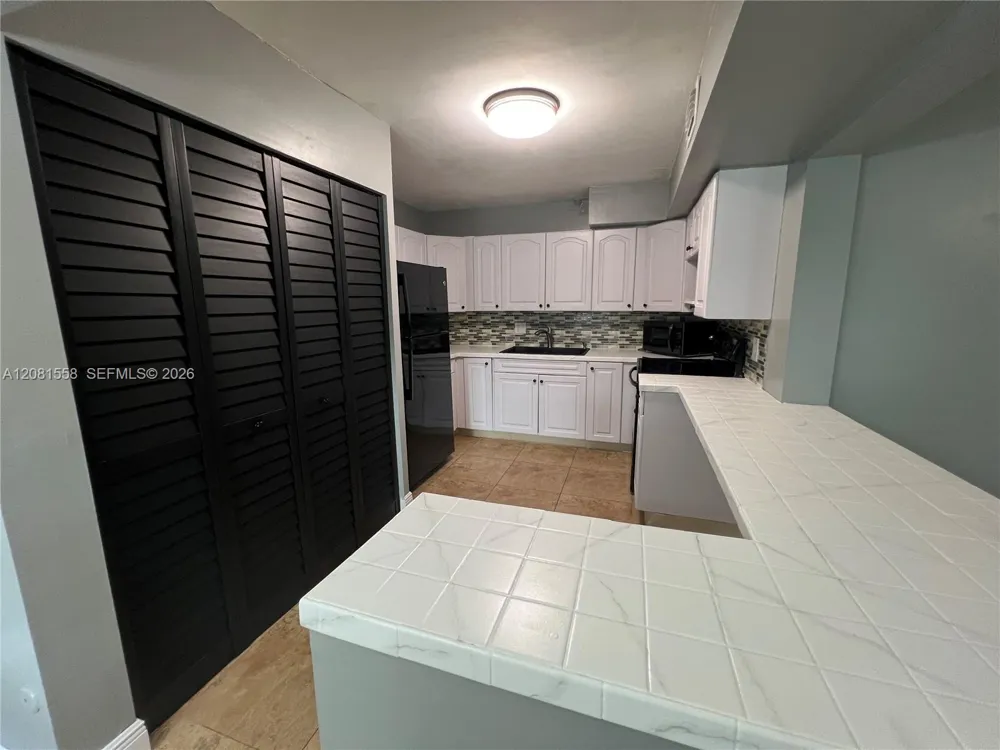 1854 SW 81st Ter #6-17 Davie, FL 33324