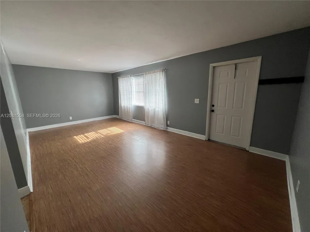 1854 SW 81st Ter #6-17 Davie, FL 33324