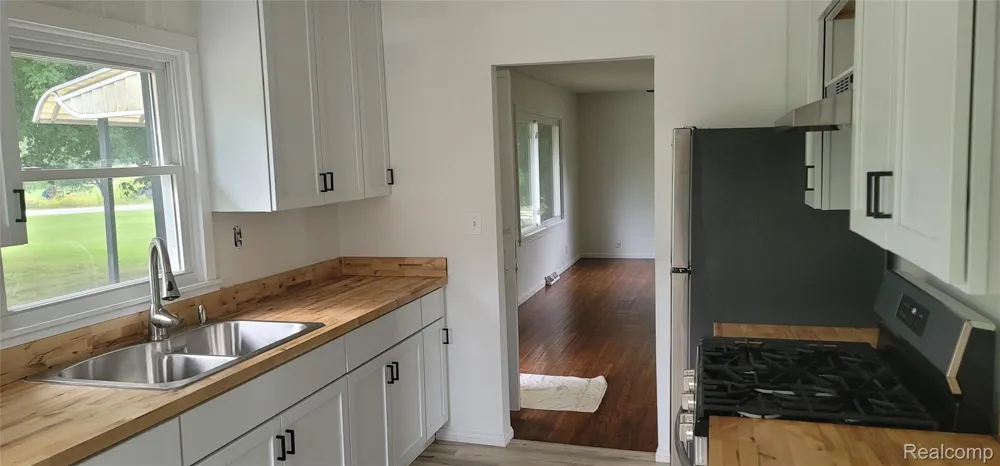 3794 Lippincott Elba Township, MI 48446