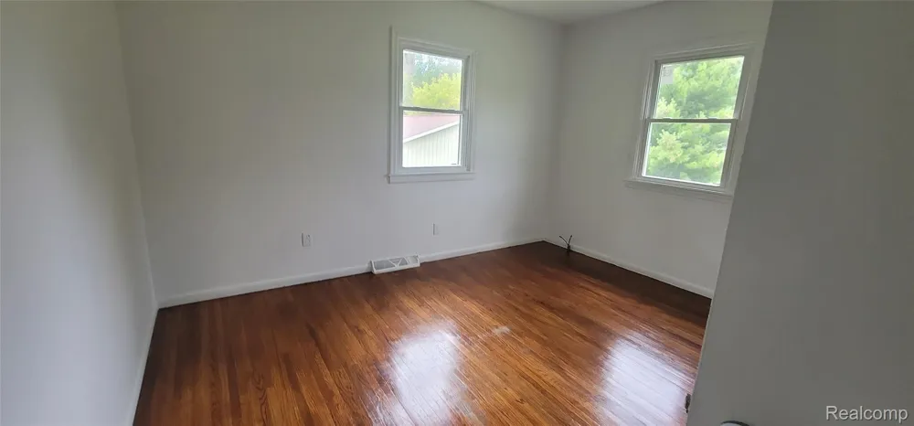 3794 Lippincott Elba Township, MI 48446