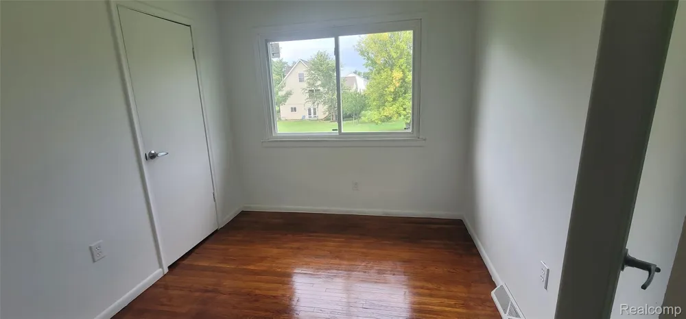 3794 Lippincott Elba Township, MI 48446