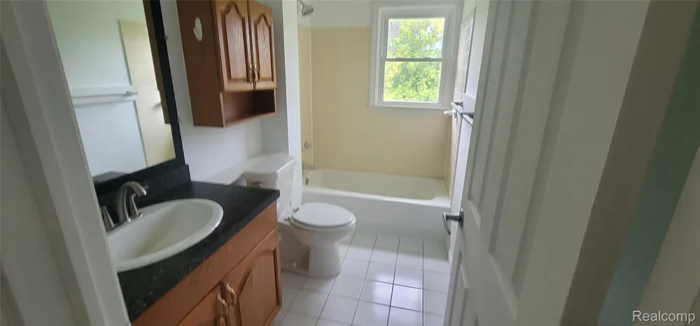 3794 Lippincott Elba Township, MI 48446