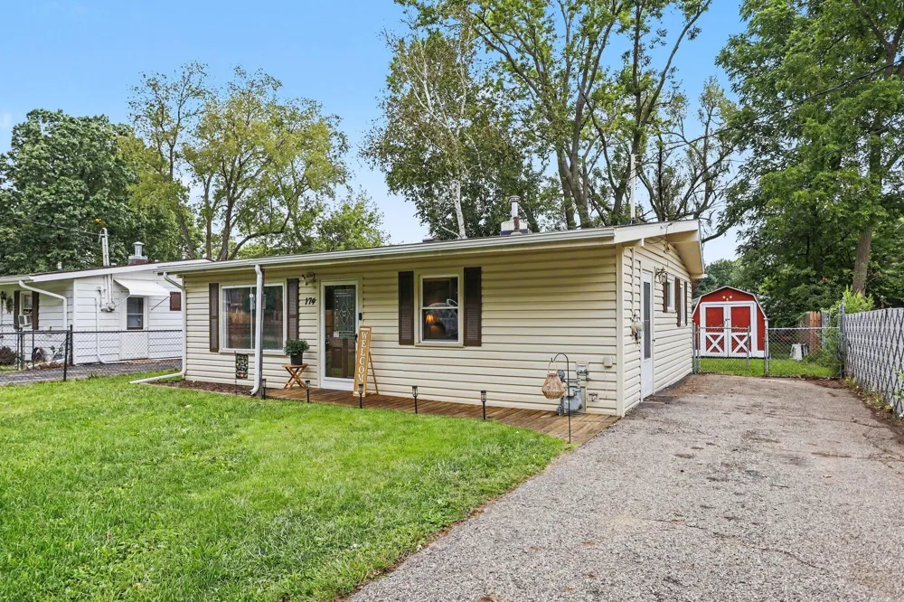 174 Bradley Street Pennfield Charter Township, MI 49017
