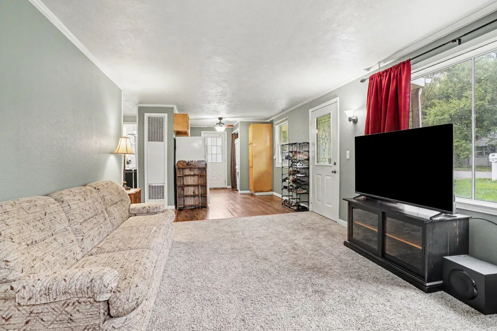 174 Bradley Street Pennfield Charter Township, MI 49017