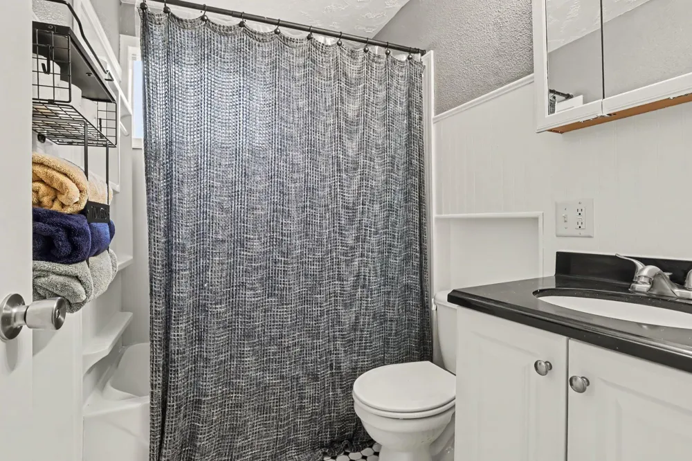 174 Bradley Street Pennfield Charter Township, MI 49017
