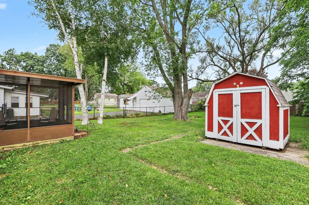 174 Bradley Street Pennfield Charter Township, MI 49017