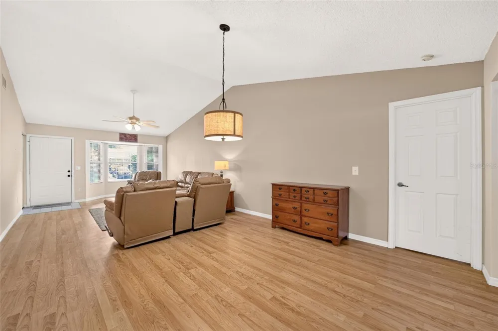 8661 SW 65TH TERRACE ocala, FL 34476