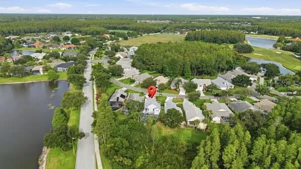 4415 AVENUE CANNES Lutz, FL 33558