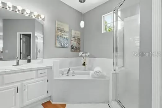 4415 AVENUE CANNES Lutz, FL 33558