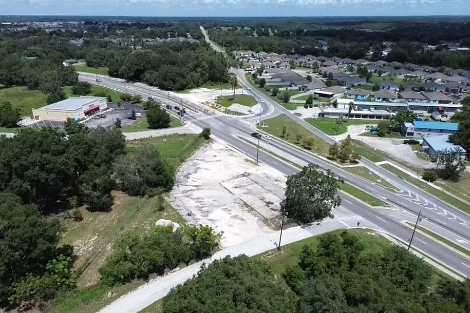 E MYERS BOULEVARD Mascotte, FL 34753
