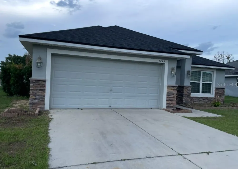 1295 LEGATTO LOOP Dundee, FL 33838