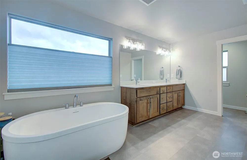 11611 NE 135th Avenue Brush Prairie, WA 98606