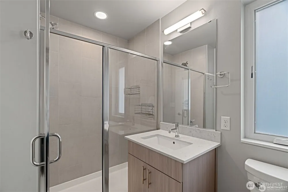 12520 15th Avenue NE #C Seattle, WA 98125