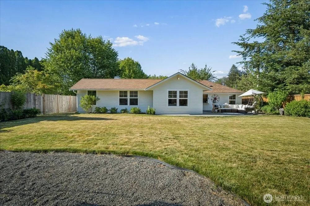 33331 SE 42nd Street Fall City, WA 98024