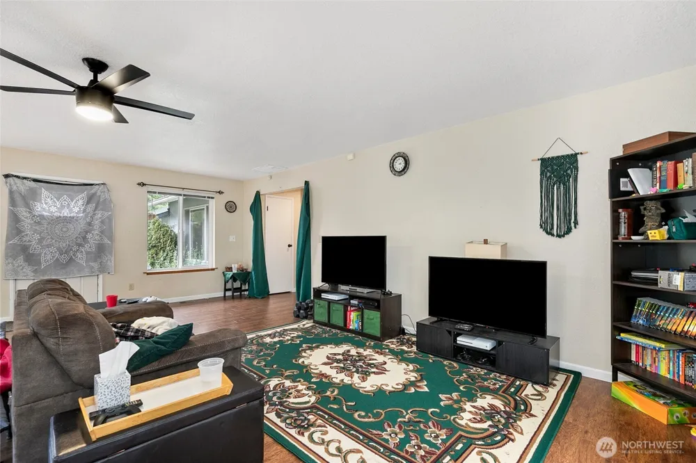 16631 Case Road SW Rochester, WA 98579