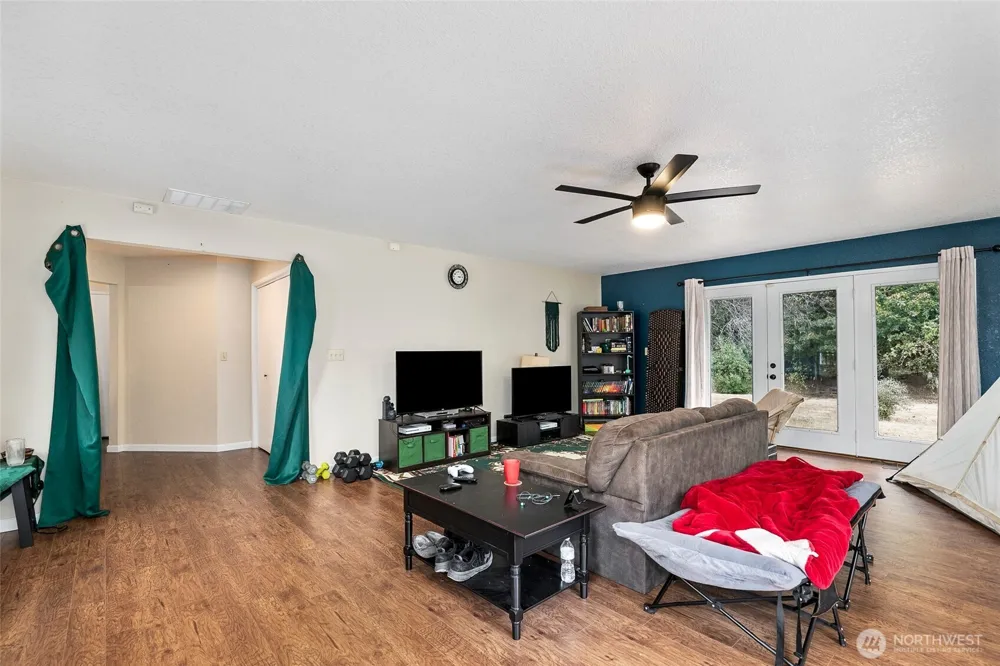 16631 Case Road SW Rochester, WA 98579