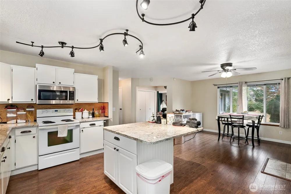 16631 Case Road SW Rochester, WA 98579