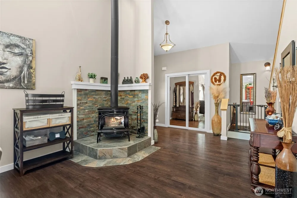 20401 22nd Street SW Lakebay, WA 98349