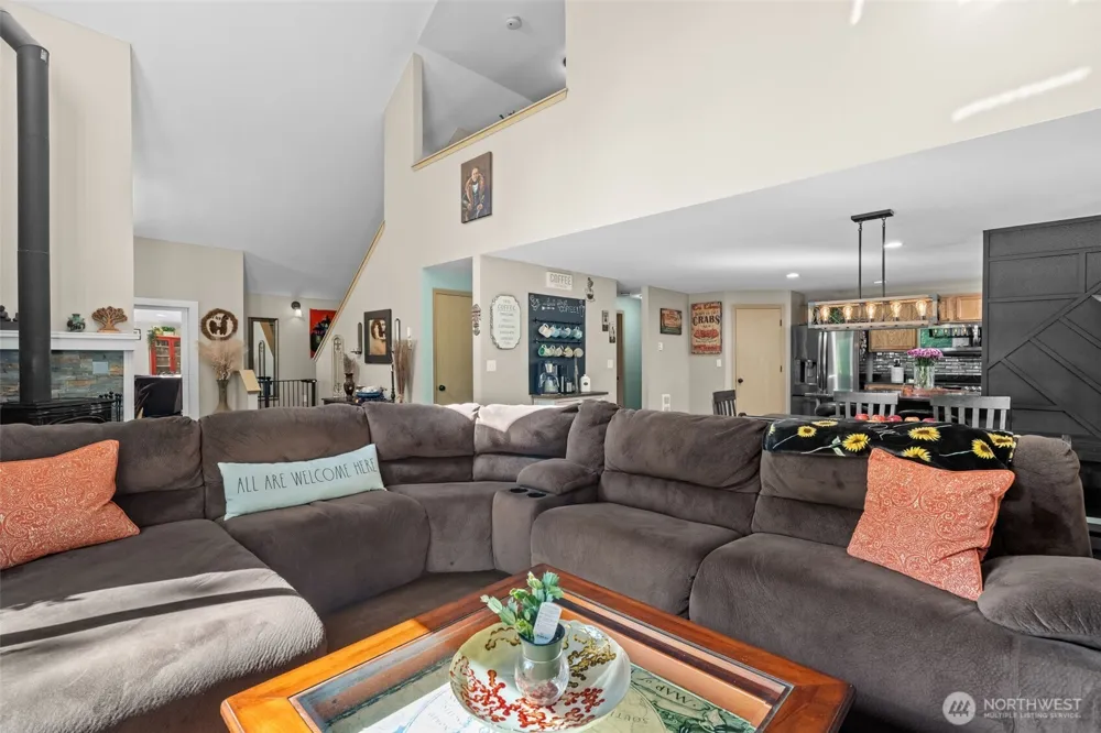 20401 22nd Street SW Lakebay, WA 98349