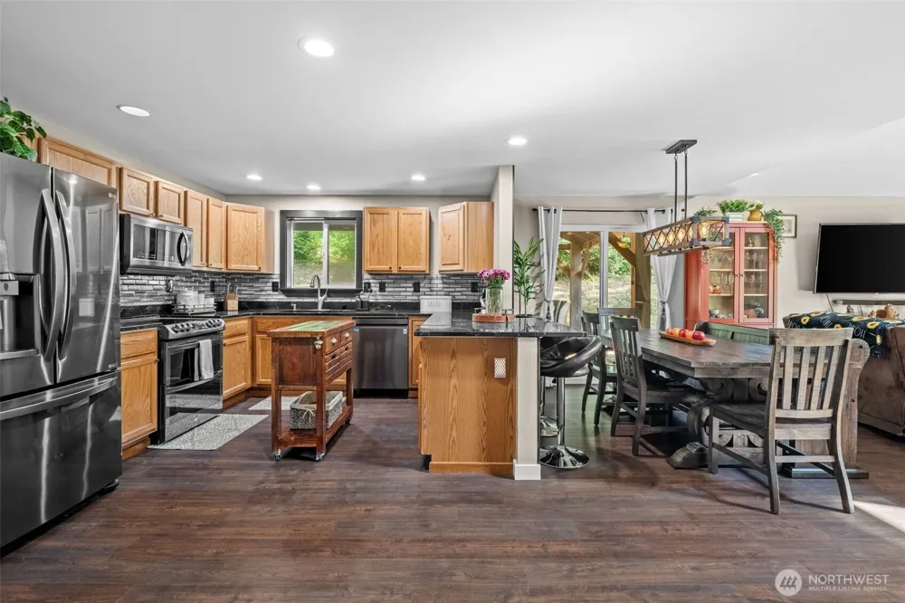 20401 22nd Street SW Lakebay, WA 98349
