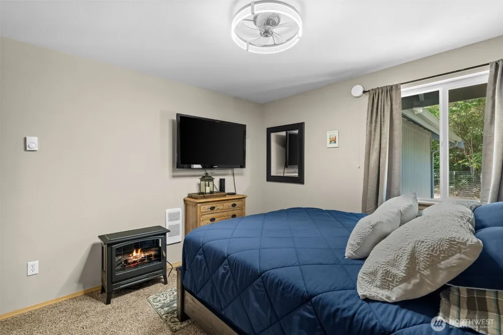 20401 22nd Street SW Lakebay, WA 98349