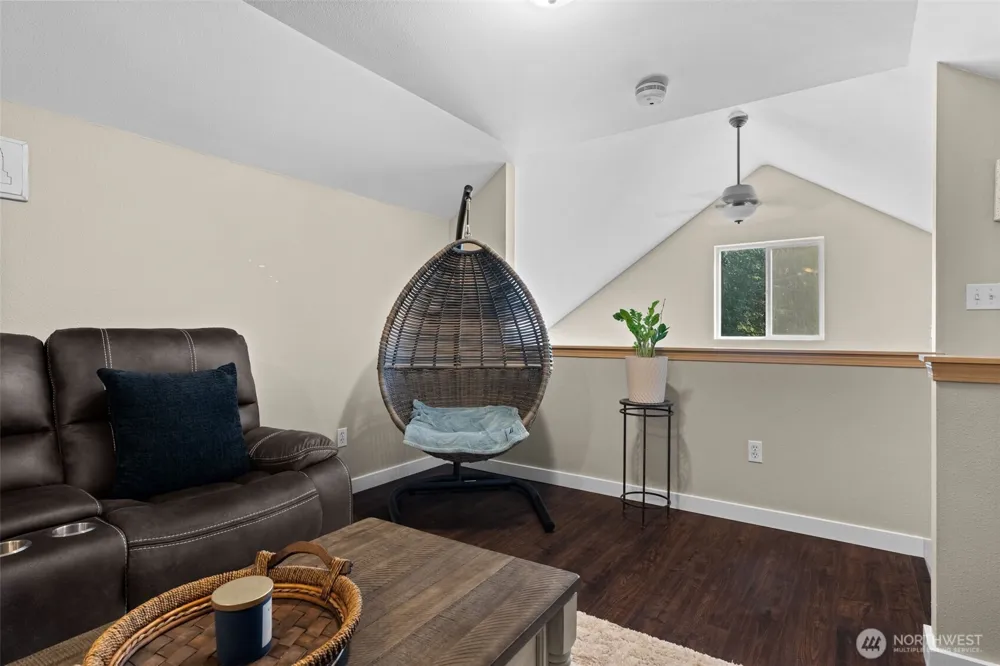 20401 22nd Street SW Lakebay, WA 98349