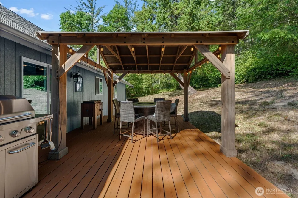 20401 22nd Street SW Lakebay, WA 98349