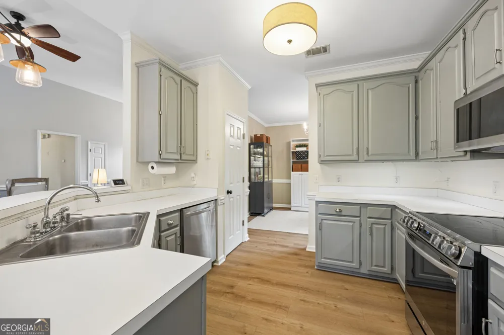 114 Steeplechase RD Savannah, GA 31405