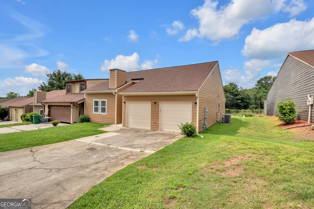 1541 Burnstone DR Stone Mountain, GA 30088