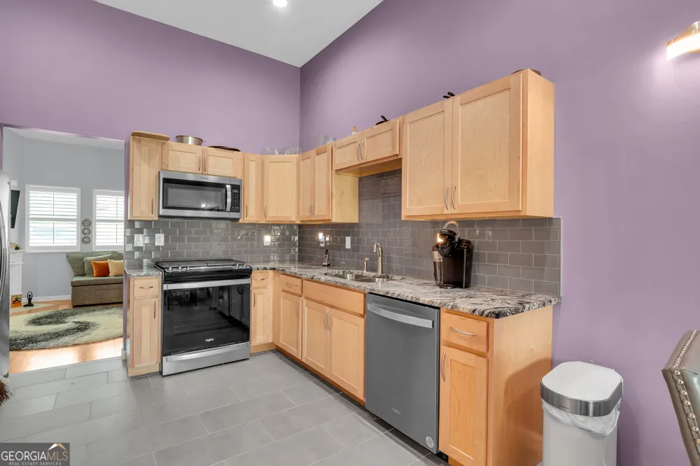 1541 Burnstone DR Stone Mountain, GA 30088