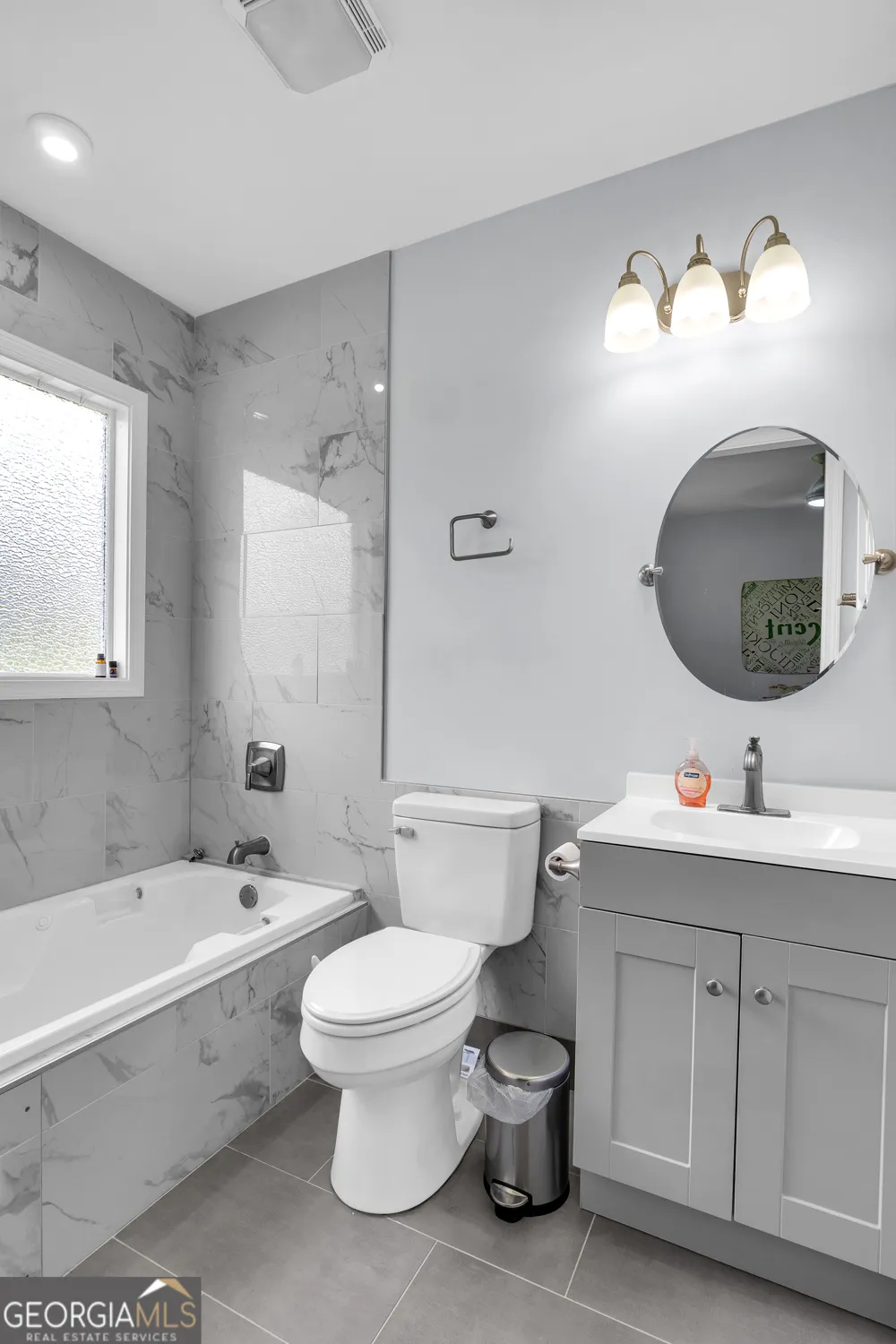 1541 Burnstone DR Stone Mountain, GA 30088