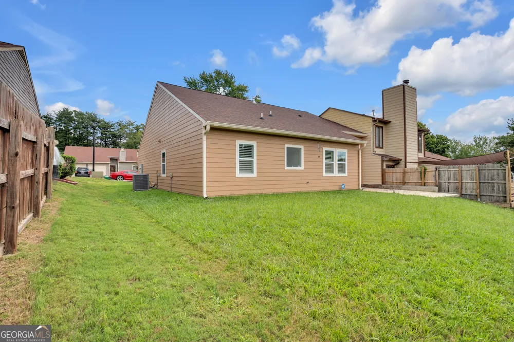 1541 Burnstone DR Stone Mountain, GA 30088