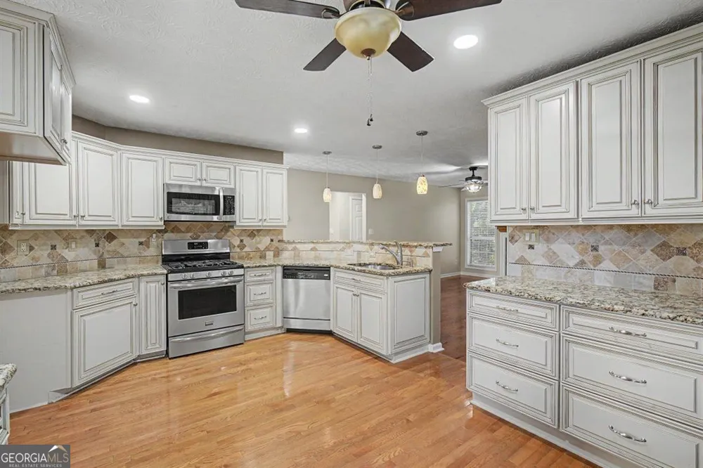 1011 Braelin CT Woodstock, GA 30189