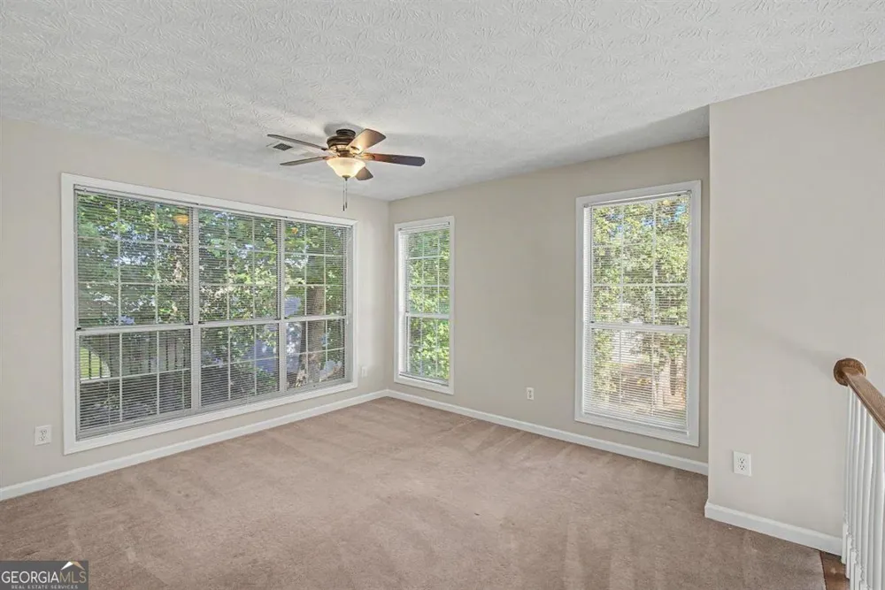 1011 Braelin CT Woodstock, GA 30189