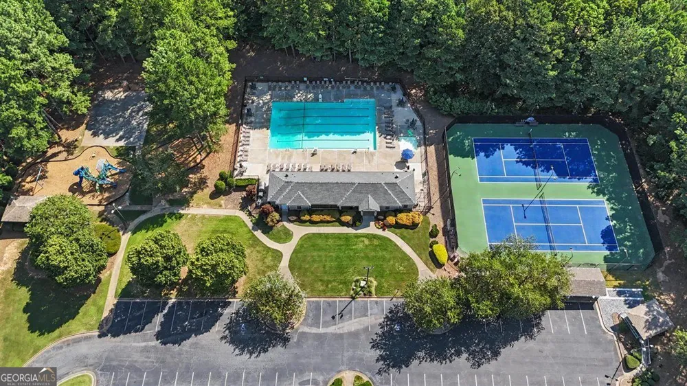 1011 Braelin CT Woodstock, GA 30189